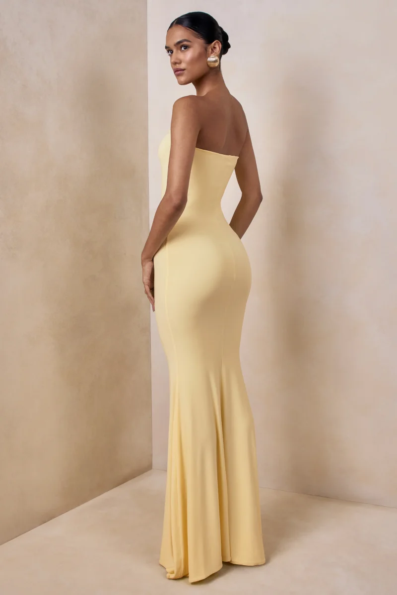 Ceremony | Vestido largo ajustado con escote Bandeau en amarilo pastel - Imagen 3
