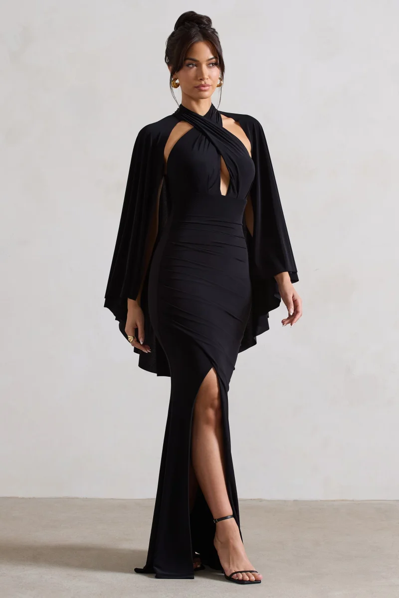 Audrina | Vestido Negro Largo con Pliegues, Cuello Halter, Abertura y Capa - Imagen 4