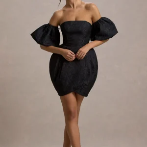 Ramone | Vestido negro corto con estructura voluminosa
